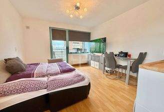 Helle große Fenster