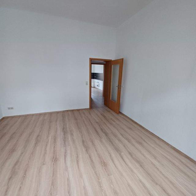 4 Raum Wohnung Zwickau Pölbitz mit Balkon zu vermieten - Photo 1