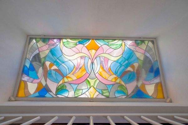 Glasdecke im Luftraum