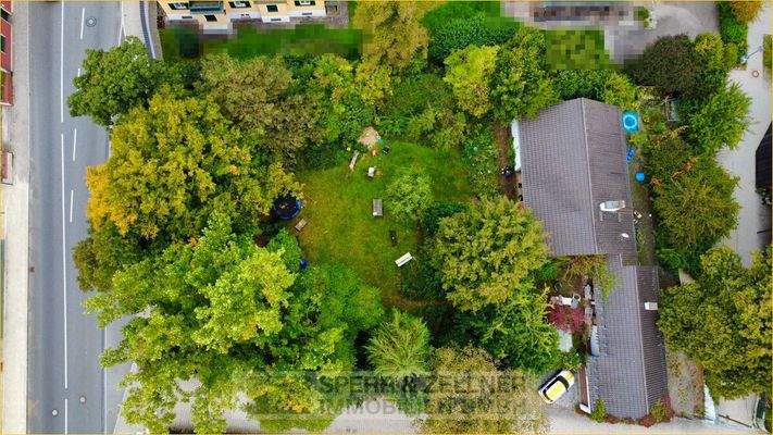 Hausansicht + Gartenansicht _