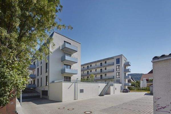 Zufahrt TG und Außenstellplätze