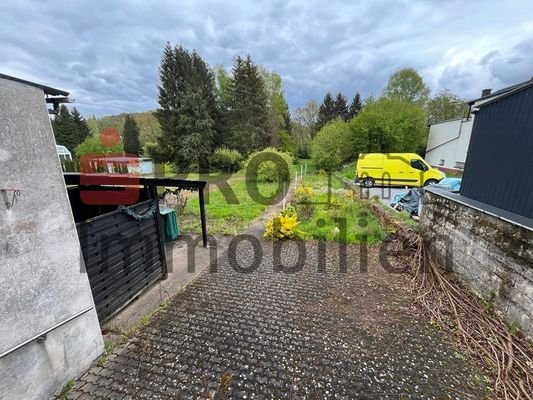 Zufahrt zum Garten