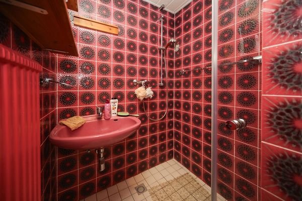 Dusche UG