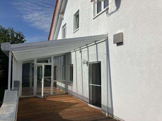 Terrasse und Wintergarten