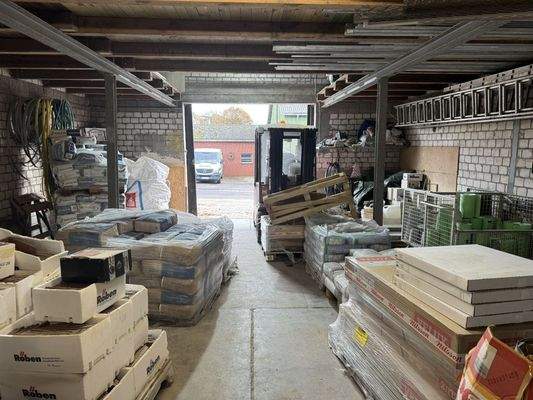 Lagerhalle (vordere Bereich)