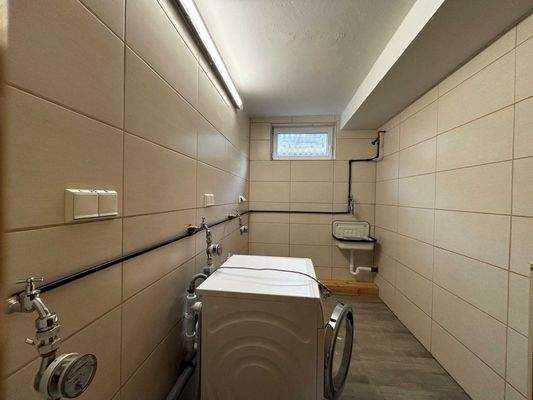 Abstellraum und Waschküche_2