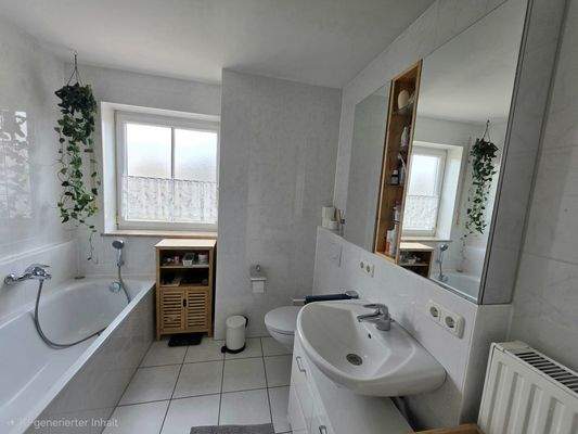 Helles modernes Badezimmer