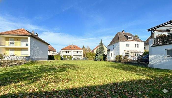 Ansicht Richtung Straße ohne Bepflanzung