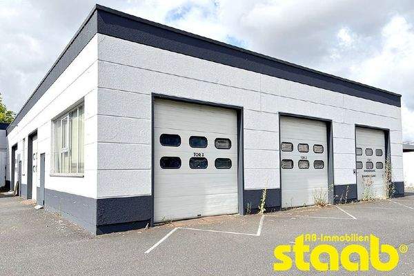 Lagerfläche mit 3 Rolltoren