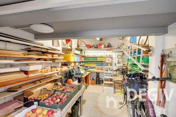 Werkstatt hinten, Fa