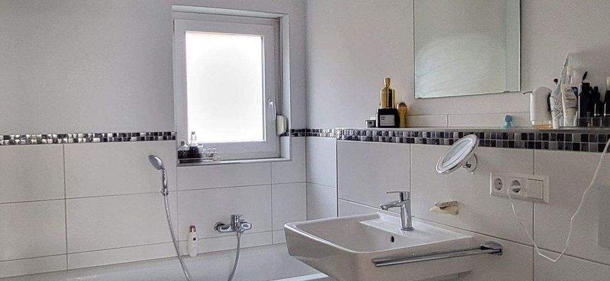 EIGENTUMSWOHNUNG MIT ZWEI BÄDER