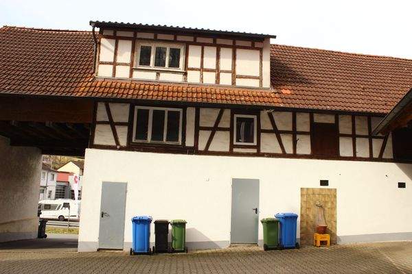 Gebäude 4 Außenansicht.JPG