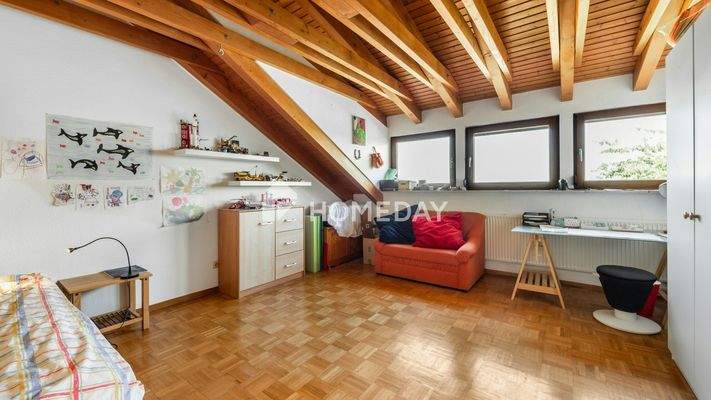 DG Kinder-/Arbeitszimmer 1