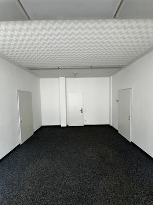 Büro 2. OG 26 m2.jpg