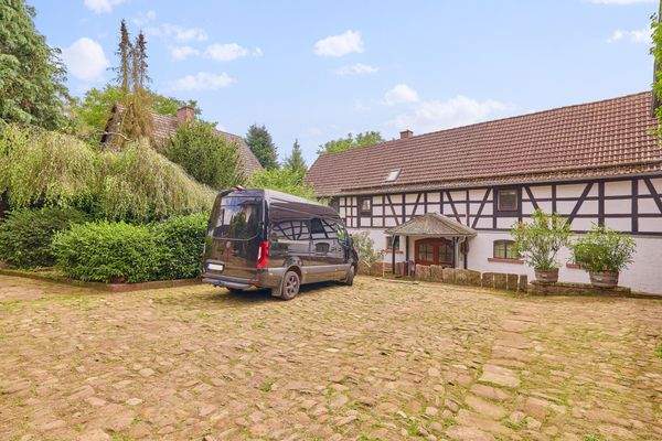 15 Nebengebäude.jpg