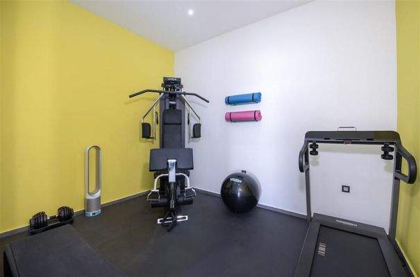 Kreta, Kokkino Chorio: Traumvilla mit makelloser Aussicht mit einer privaten Bucht zu verkaufen