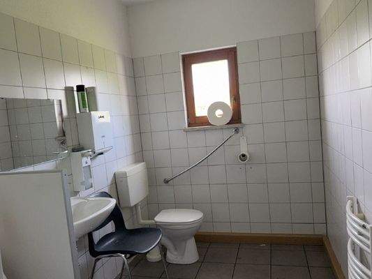 Bürotrakt WC-Bereich