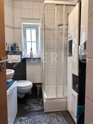 Bad mit Dusche/WC