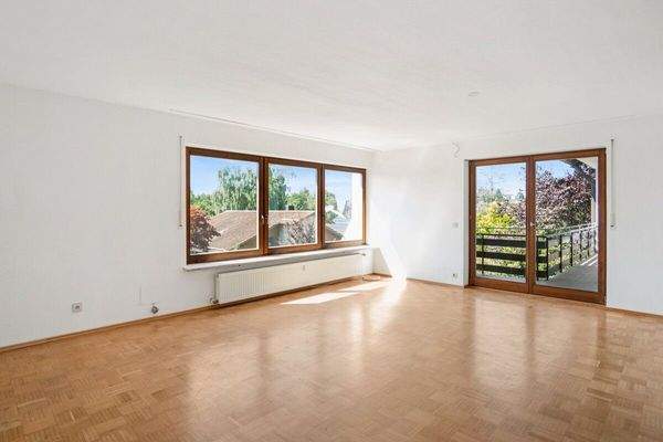 Wohnzimmer (Hauptwohnung)