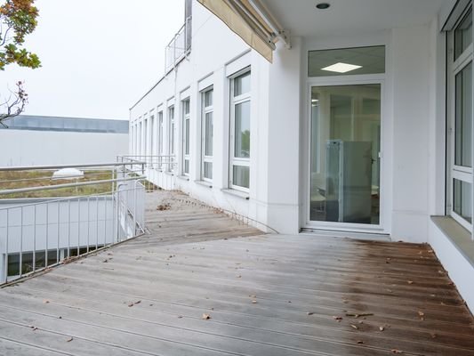 Balkon am Sozialraum rechts 