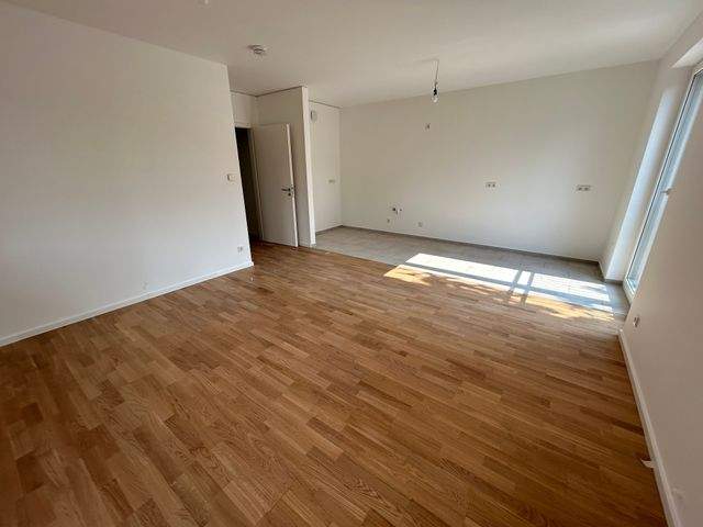 Neubau - Erstbezug - Attraktive 3- Zimmer Wohnung mit Loggia und Tiefgaragenstellplatz zu vermieten! - Foto 2