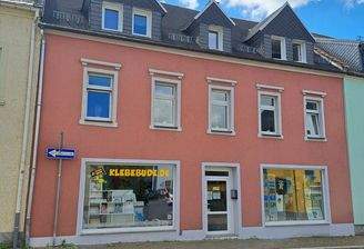 Vorderansicht Mehrfamilienhaus