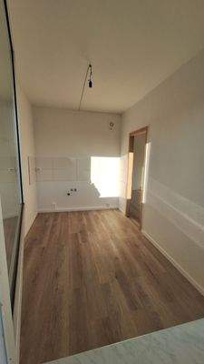 Küche mit Fliesenspiegel