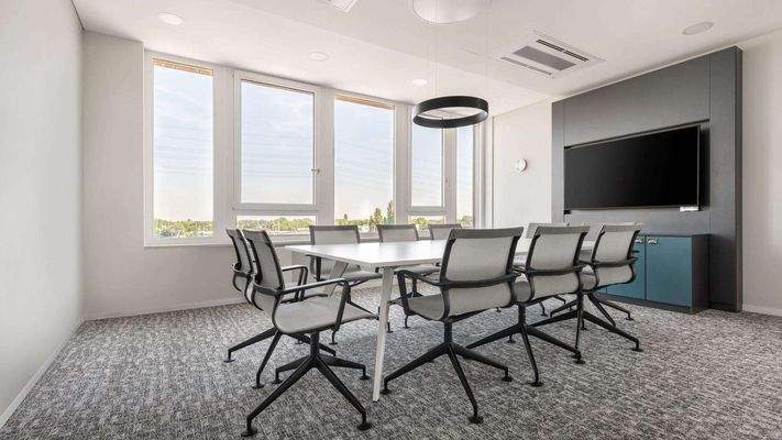 regus-veritaskai-8-coworking-f