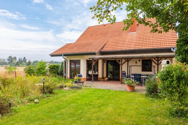 Einfamilienhaus am Feldrand