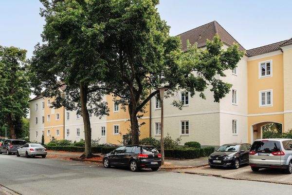 Bebelstraße_1-3_Eingangsseite_02