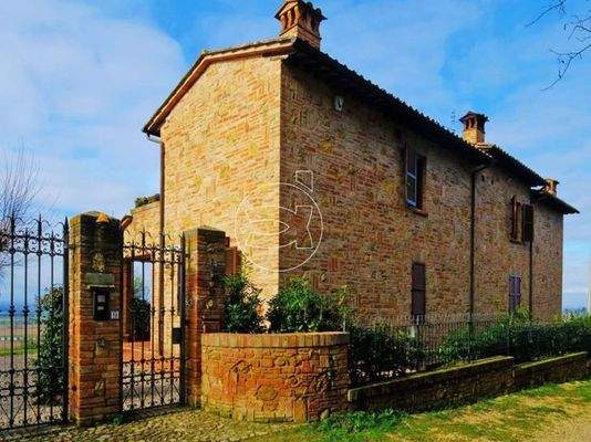 Großzügiges Anwesen