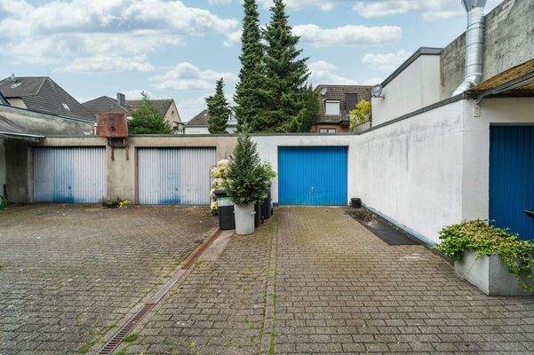 Garagen des Innenhofes