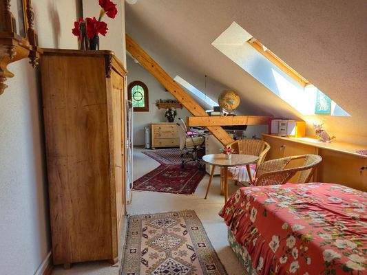 Schlafzimmer/Büro DG