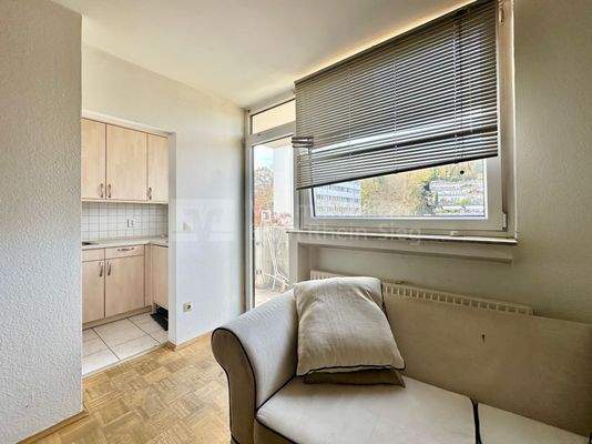 Zimmer und Küche.jpg