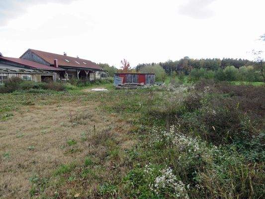 Grundstück unter dem Anwesen