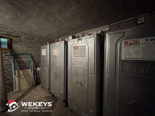 doppelwandige Öllagerfässer