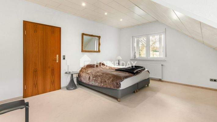 2. OG Schlafzimmer 1