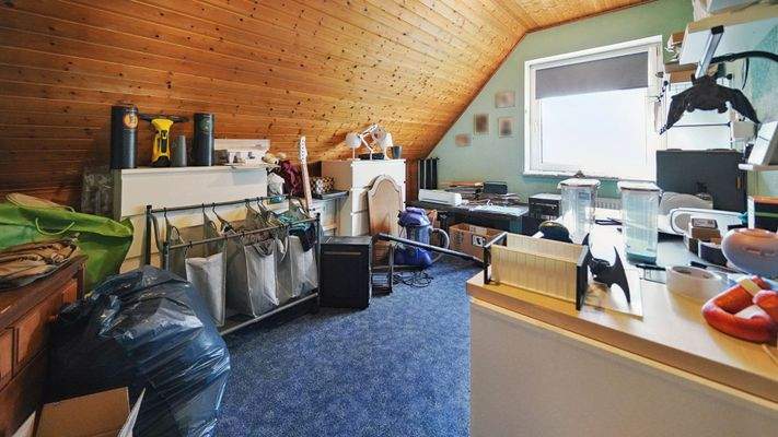 Schlafzimmer 2. 1.OG