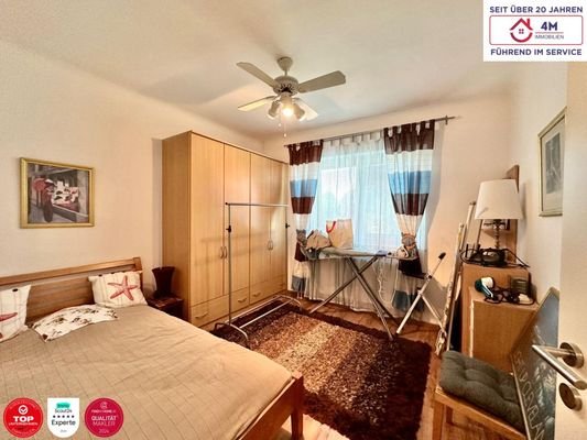 Schlafzimmer 2