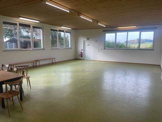 großer Turn bzw. Gymnastikraum.JPG