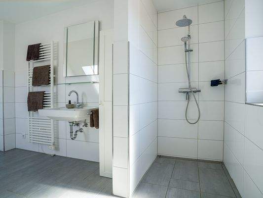 Badezimmer oben 