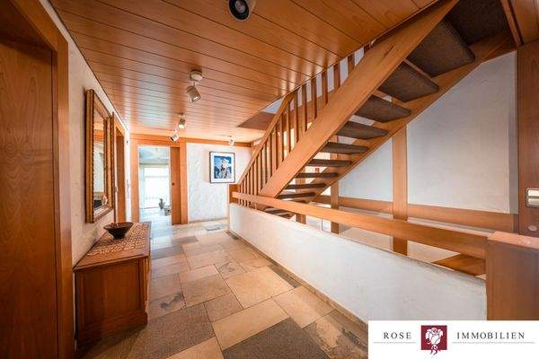 Flur Erdgeschoss Bild 2