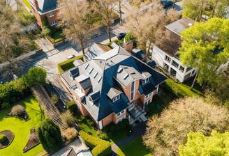 Luftbild | Aerial view of property