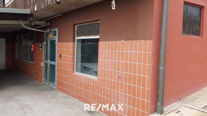 Außenansicht - Eingang