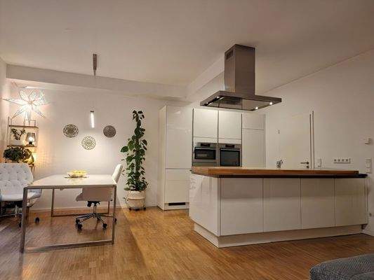 Wohn-, Ess- und Küchenbereich,