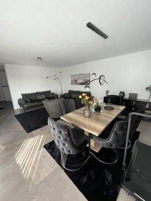 Riesiges Wohnzimmer