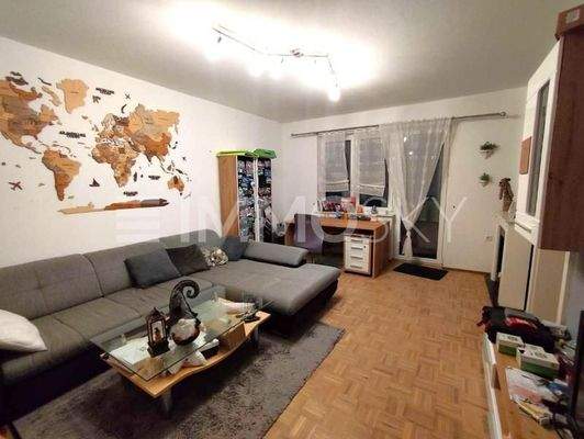 Wohnzimmer mit Loggia