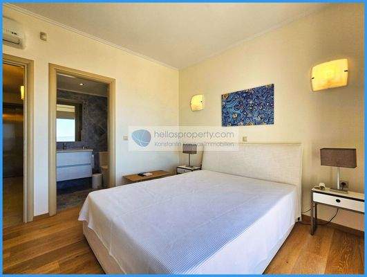 3026f443afec4c8682aa812495a90a61-original