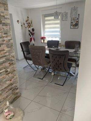 Esszimmeransicht vom Flur aus.jpeg