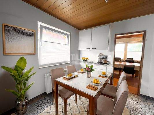 OG Küche Einrichtungsbeispiel